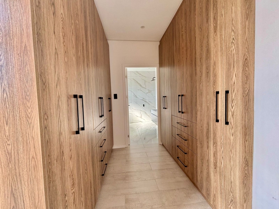 4 Bedroom Property for Sale in Sandown Western Cape